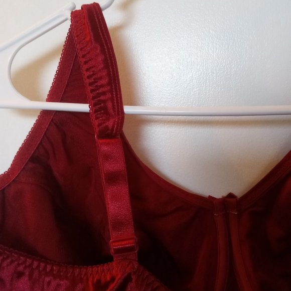 AVENUE BODY Women's 2 tone Cranberry BRA size 46C  UNDERWIRE ADJ hooks n straps - Picture 5 of 8